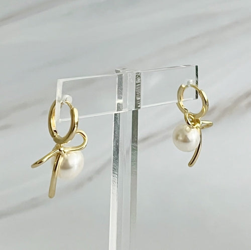 Bowed With Pearl Drop Earrings ORIZON